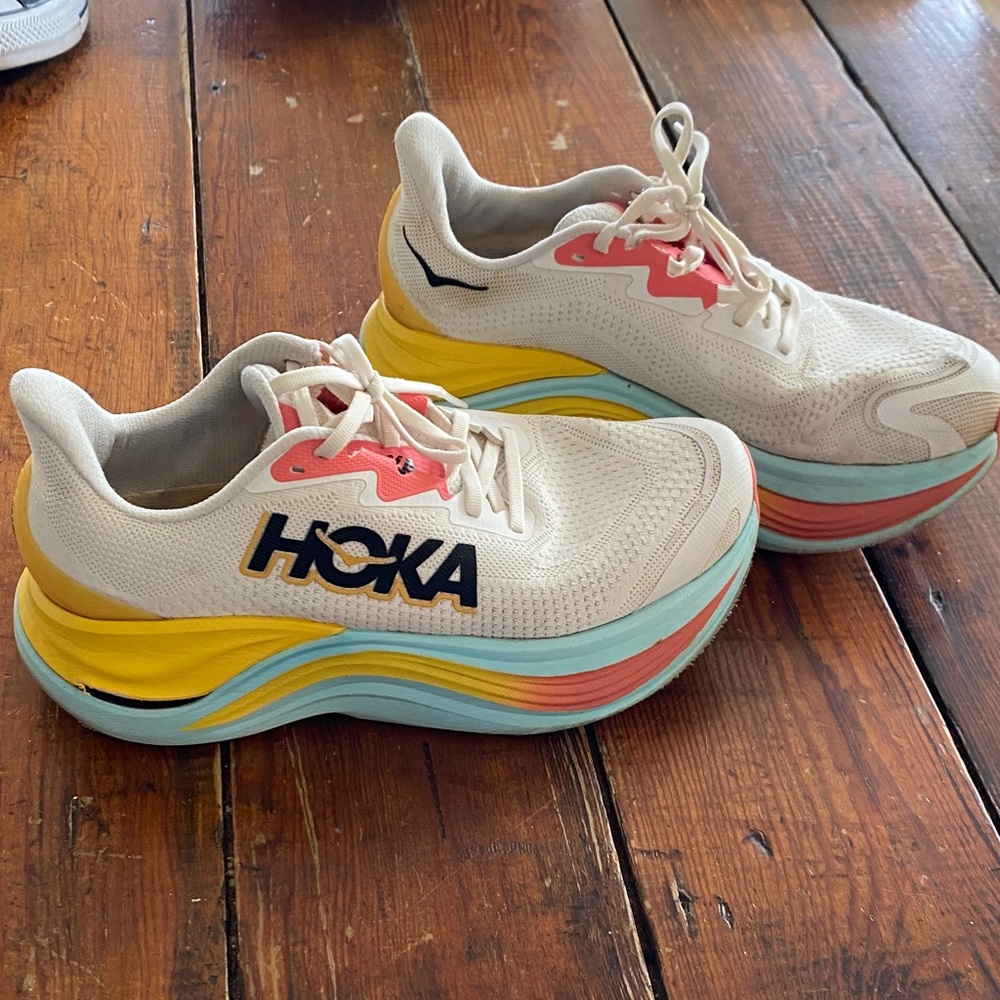 Hoka Skyward X